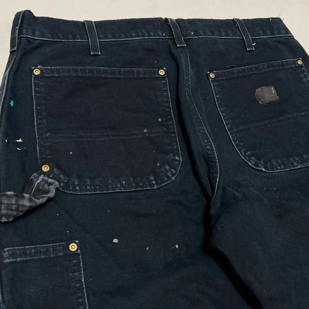 GALLERY DEPT. LA FLARE CARPENTER PANTS The first generation of paint-splashed and ink-washed flared logging trousers, modified Carhartt overalls from the original version. Blue and black S-XL large-area paint-splashed ink. Full set of original copper hardware. Deconstructed and modified version of the Kahart trousers. Heavy-washed and distressed. VINTAGE texture is perfect.